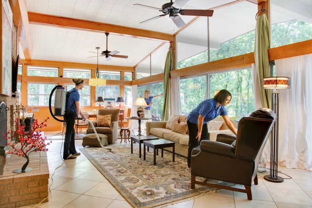 Весенние работы в загородном доме: полный чек-лист обязательных дел 2026